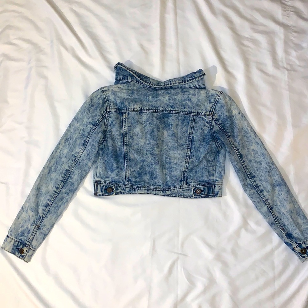 Cropped denim jacket - Picture 2 of 4